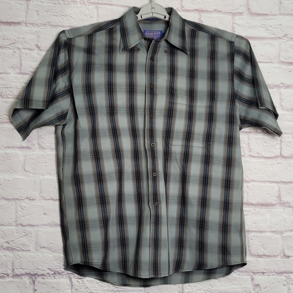 Pendleton Mens Short Sleeve Button-Down Casual Shirt Medium - Picture 1 of 9